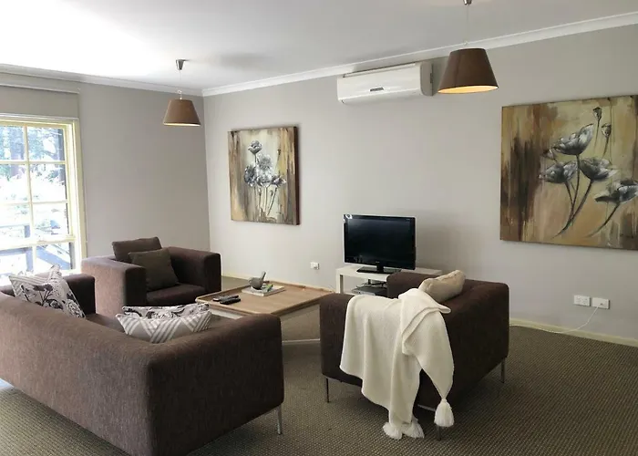 The Old Coolstore - Jonathon Apartment